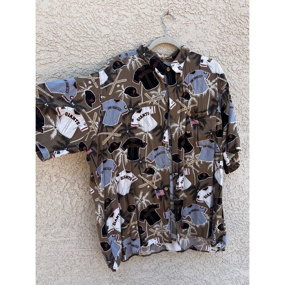 SF Giants XXL Genuine Merchandise Reyn Spooner Button-Up Shirt